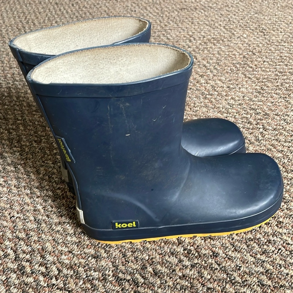 Koel kids barefoot rain boots